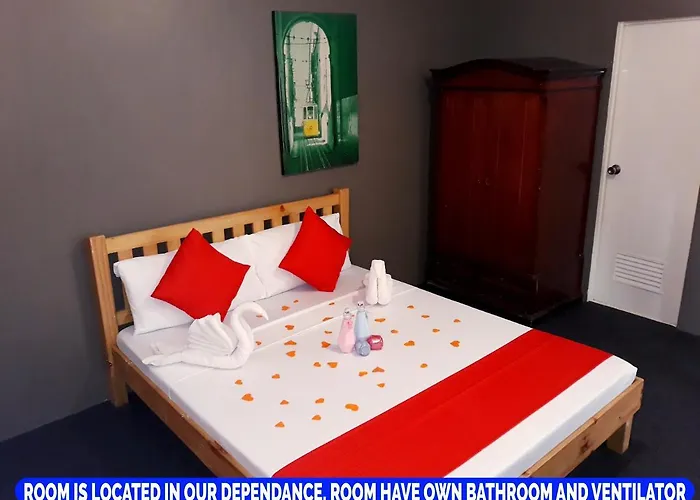 Antoine'S Despacito Near Airport Quarantine Accomodation Doh Accredited *