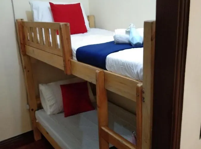 호스텔 Antoine'S Despacito Near Airport Quarantine Accomodation Doh Accredited *