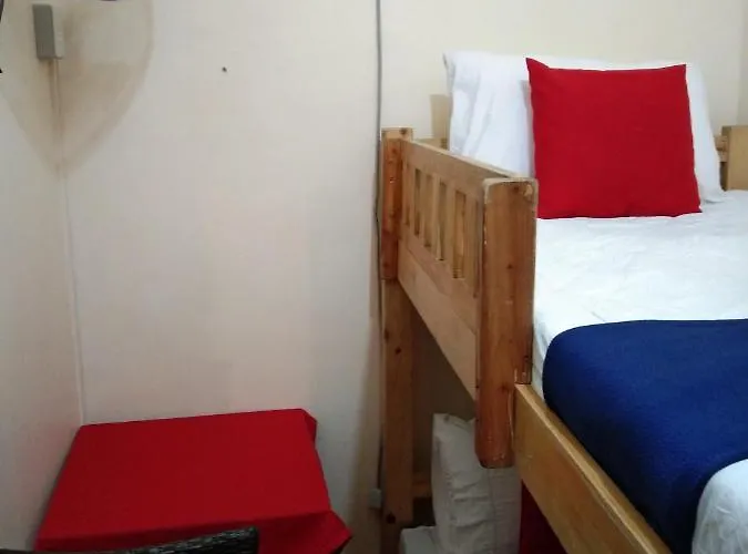Antoine'S Despacito Near Airport Quarantine Accomodation Doh Accredited *