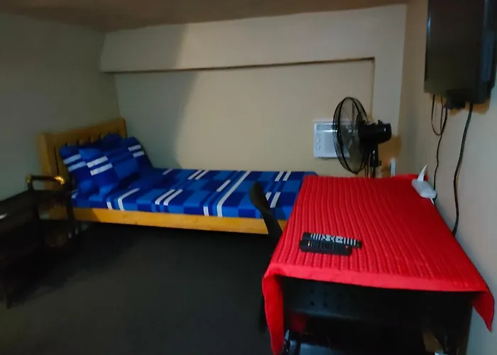Antoine'S Despacito Near Airport Quarantine Accomodation Doh Accredited *