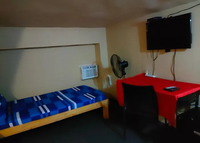 Antoine'S Despacito Near Airport Quarantine Accomodation Doh Accredited *