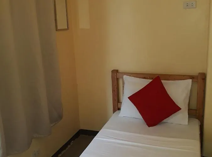 Antoine'S Despacito Near Airport Quarantine Accomodation Doh Accredited 호스텔 마닐라